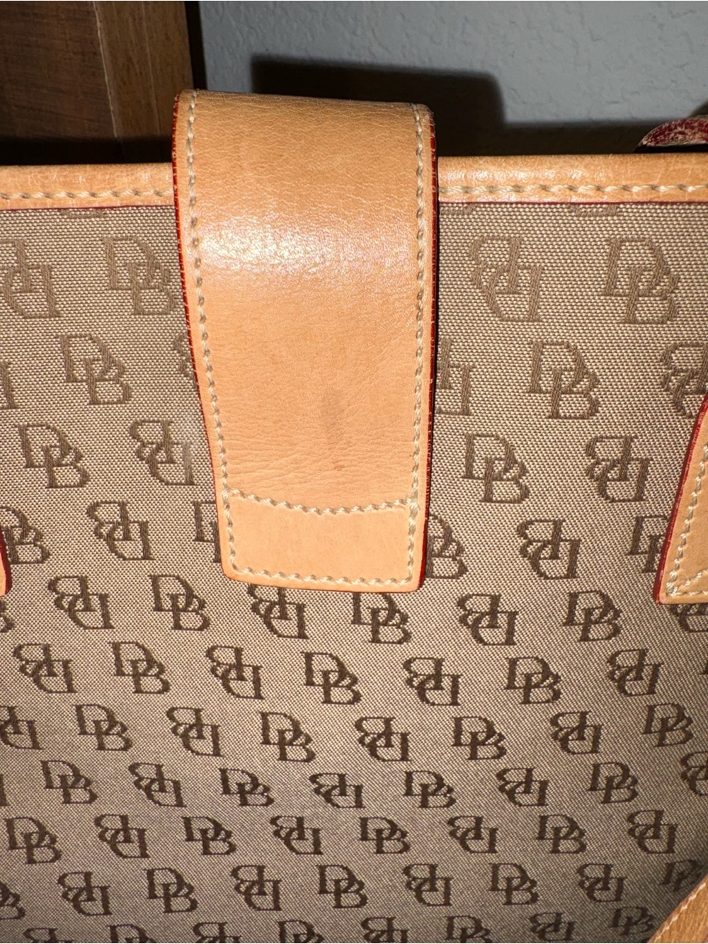 Dooney & Bourke Signature DB Canvas Shopper Tote Turn Lock Leather Trim Shoulder - Picture 5 of 10